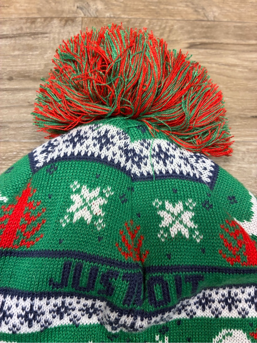 NIKE Peak Winter Wonderland Beanie Pom Pom Dear Holiday Knit Hat - Picture 9 of 12